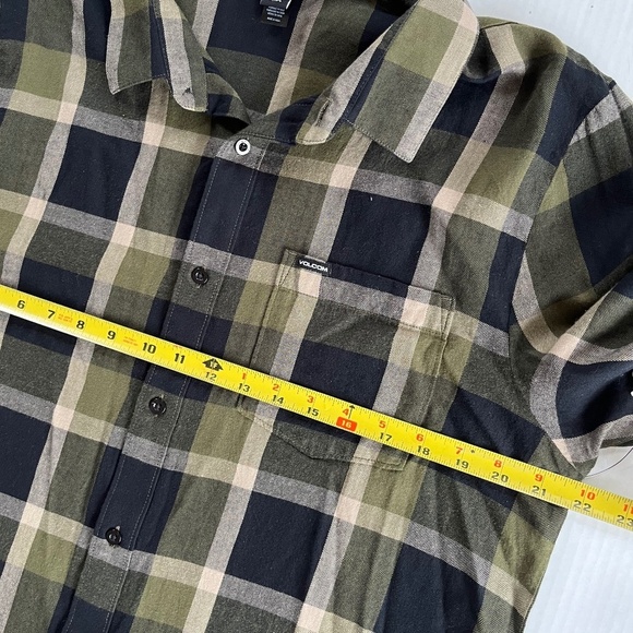 Volcom Size L Curwin LS Jersey Flannel Shirt Green Black Plaid Button Up Cotton - Picture 7 of 8